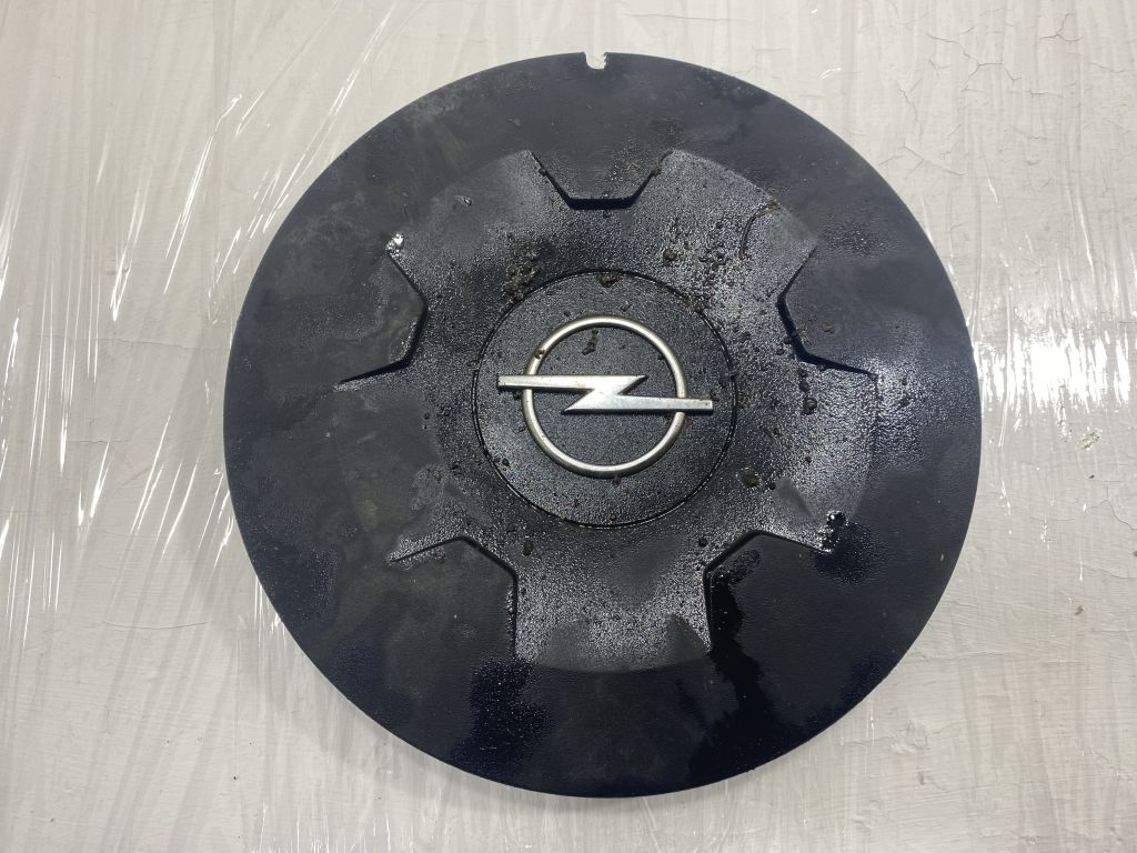Колпак стального диска Opel