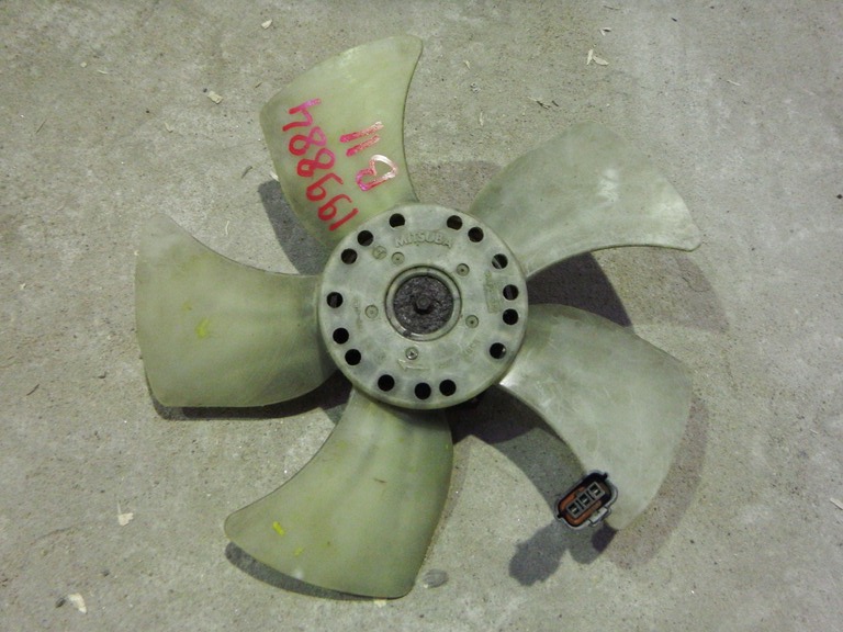 Моторчик вентилятора радиатора Subaru