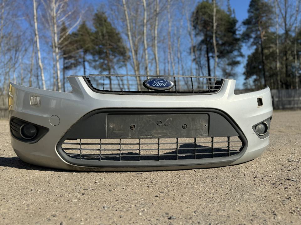 Бампер передний 