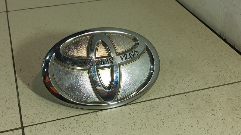 Эмблема Toyota
