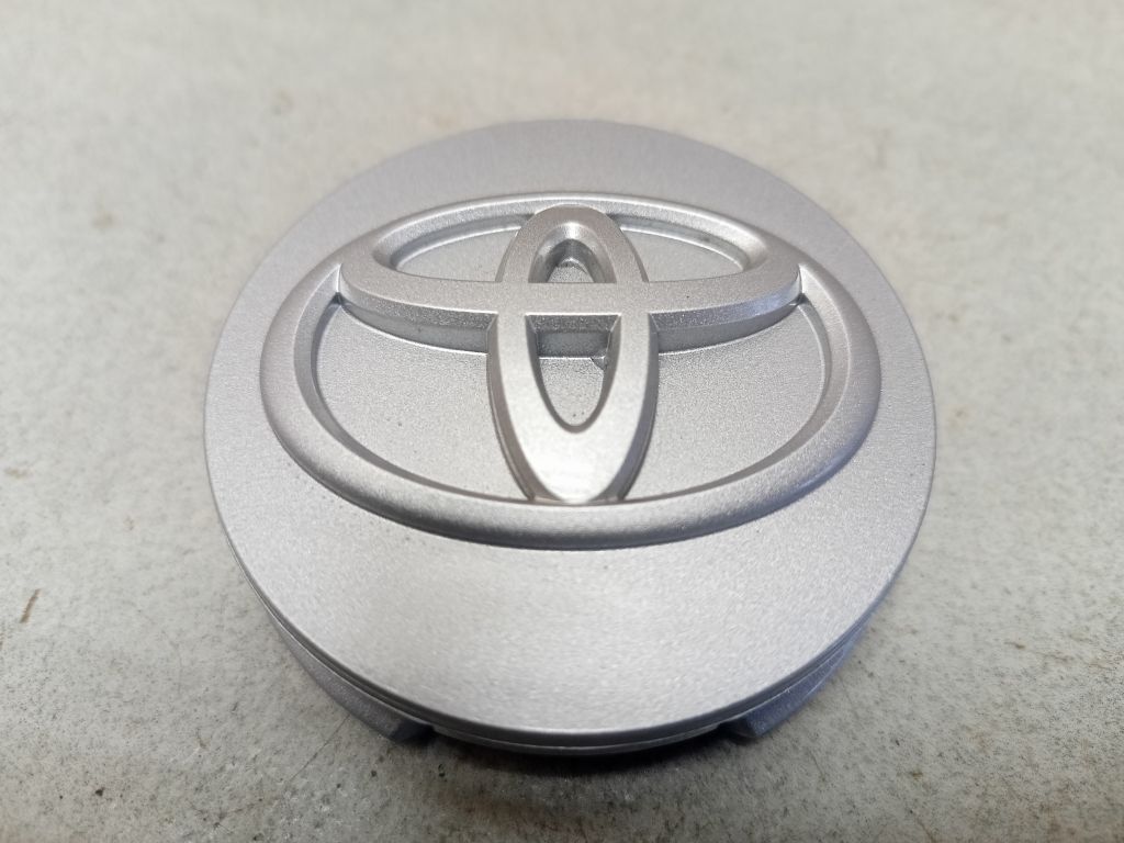 Колпачок литого диска Toyota