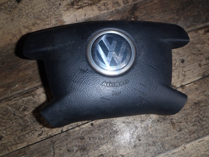 Подушка безопасности в руль Volkswagen