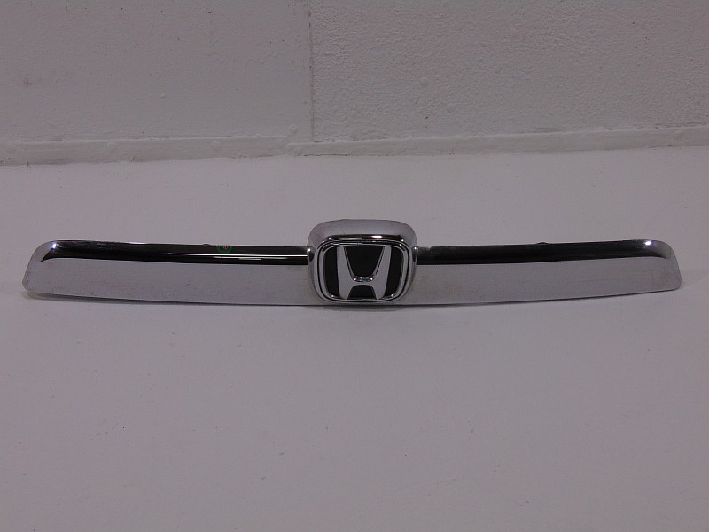 Накладка двери багажника Honda