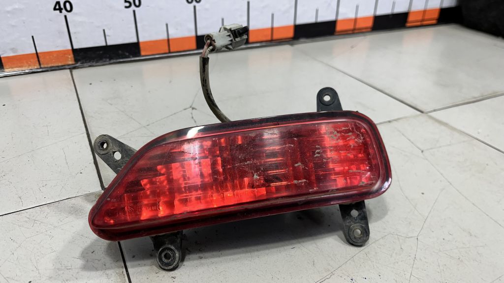 Фонарь задний в бампер левый Lifan