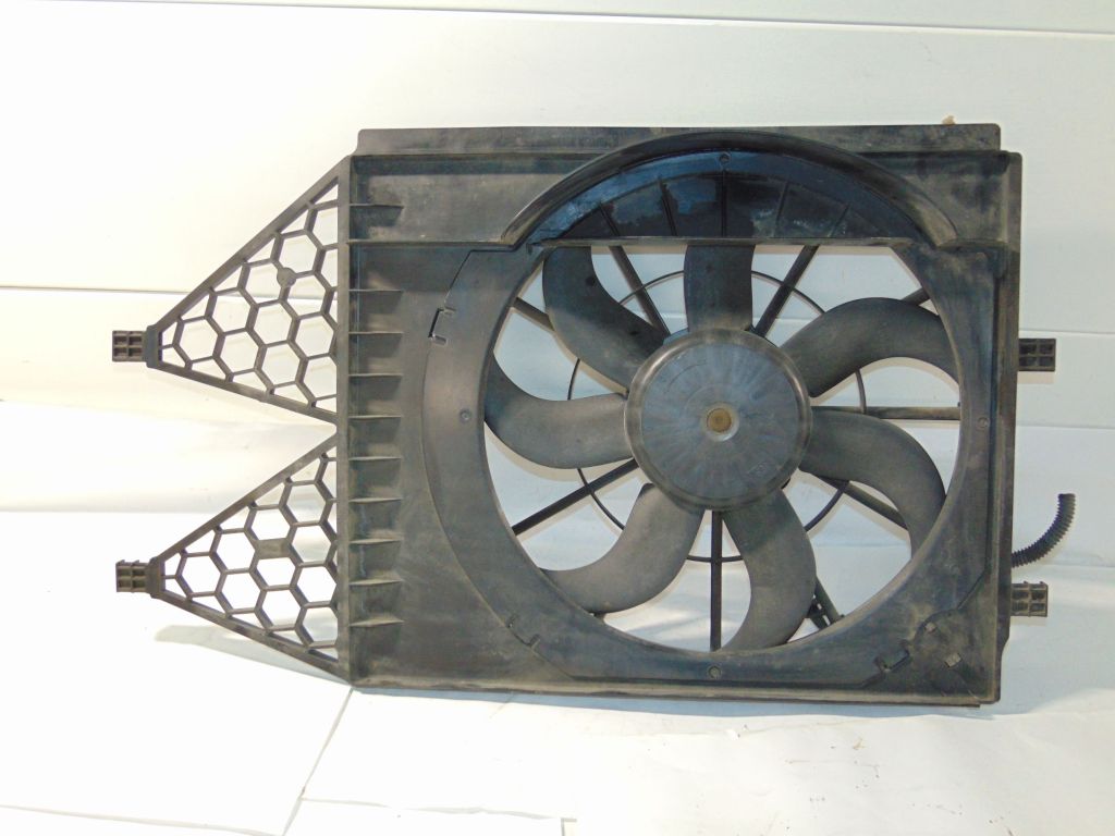 Вентилятор радиатора Volkswagen