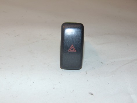 Кнопка аварийной сигнализации Mitsubishi