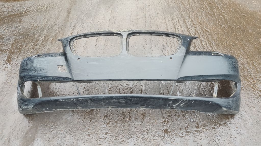 Бампер передний BMW