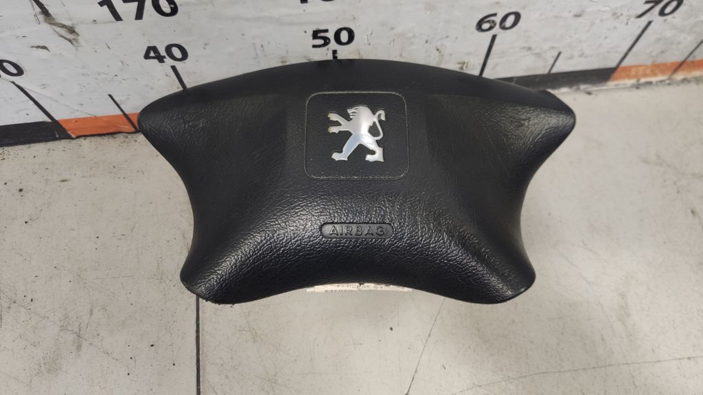 Подушка безопасности в руль Peugeot