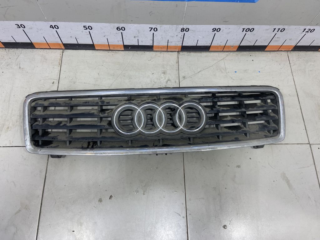 Решетка радиатора Audi