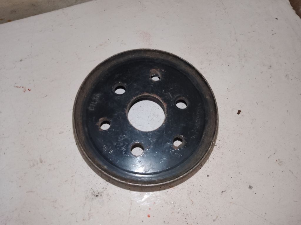Шкив помпы Land Rover