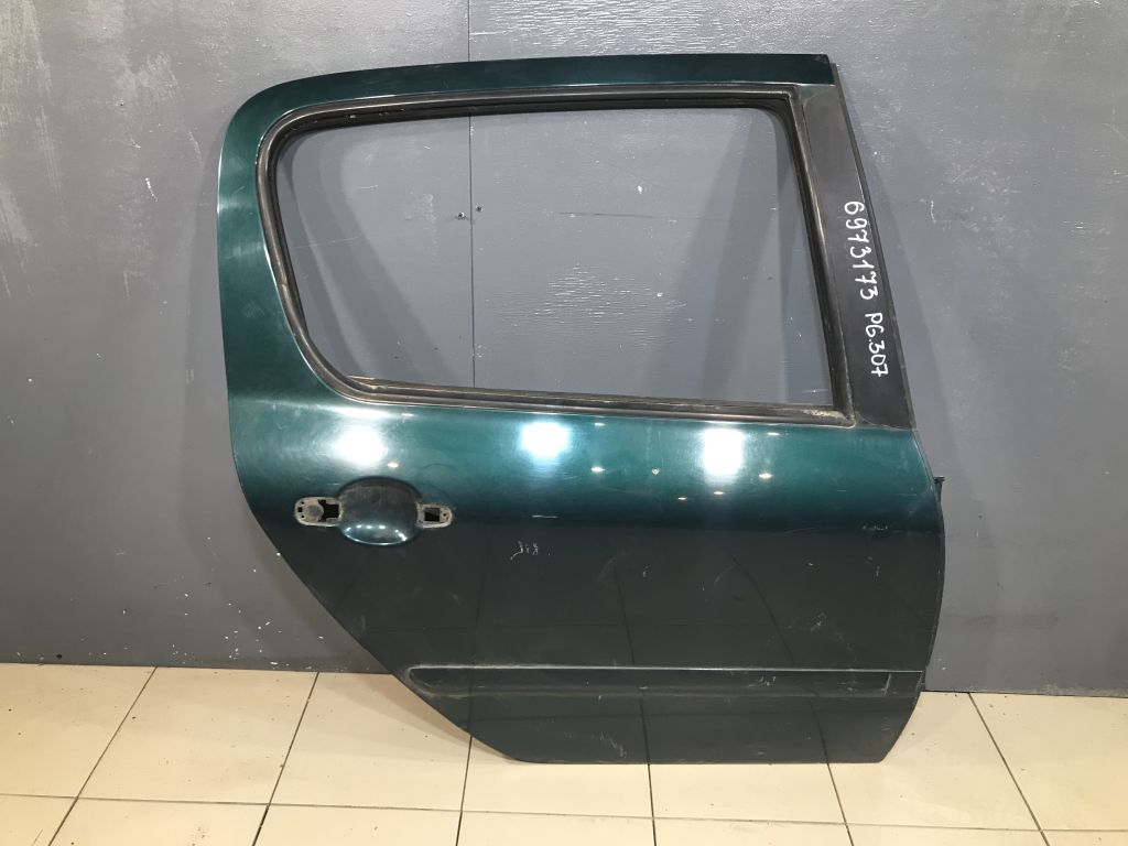 Дверь задняя правая 