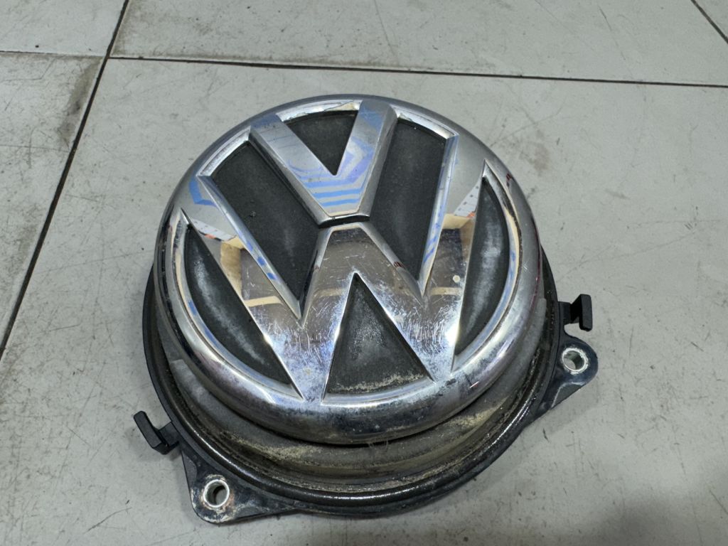 Ручка двери багажника наружная Volkswagen