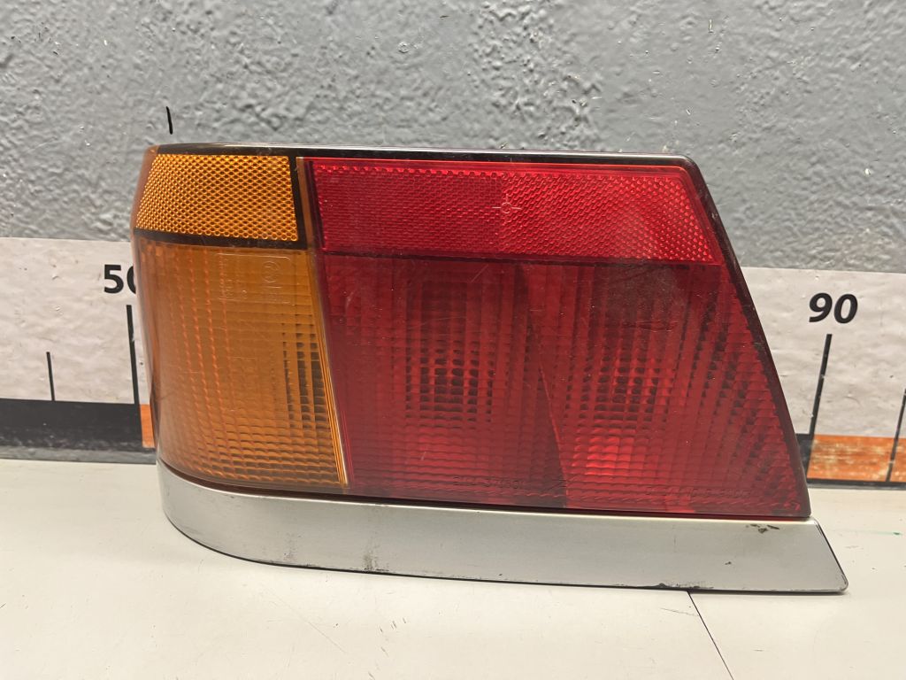 Фонарь задний левый наружный Lada