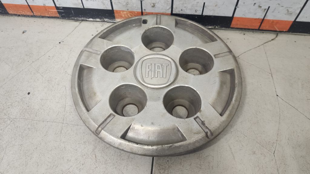 Колпак стального диска 