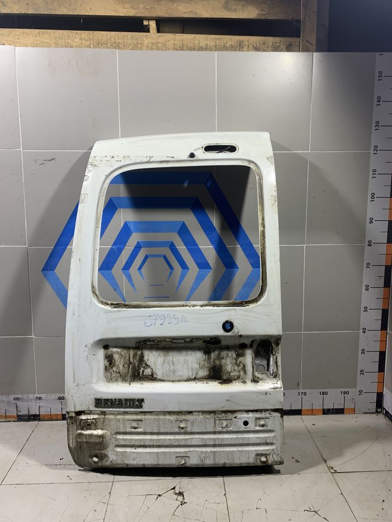 Дверь багажника левая Renault