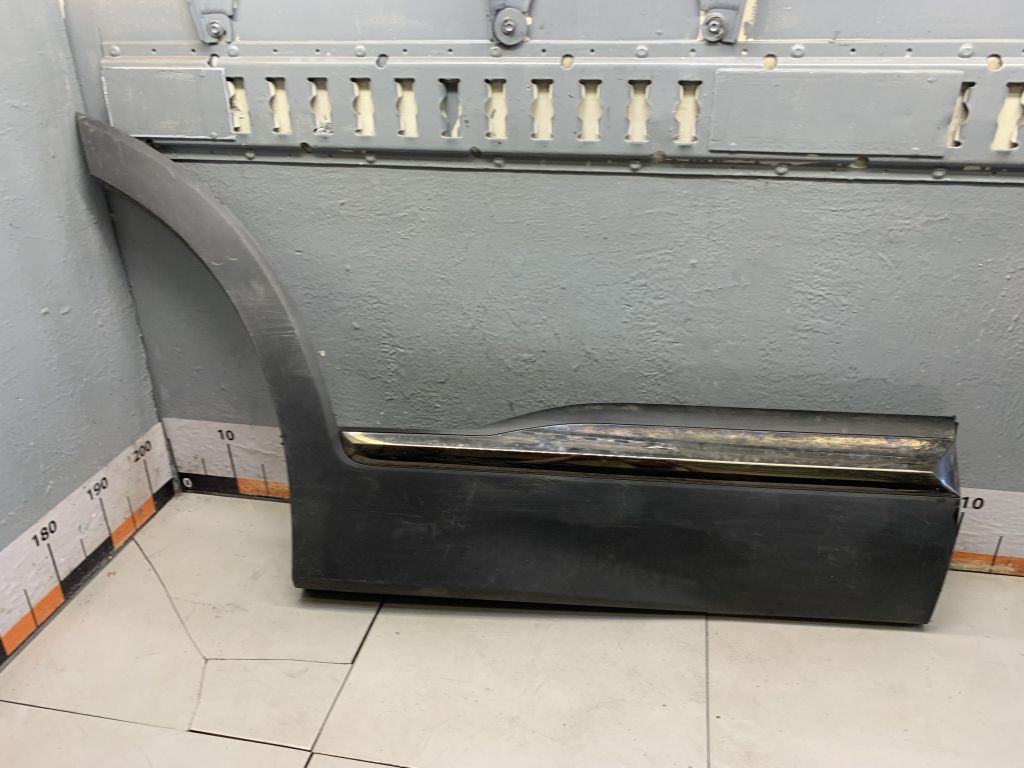 Накладка двери задней правой 