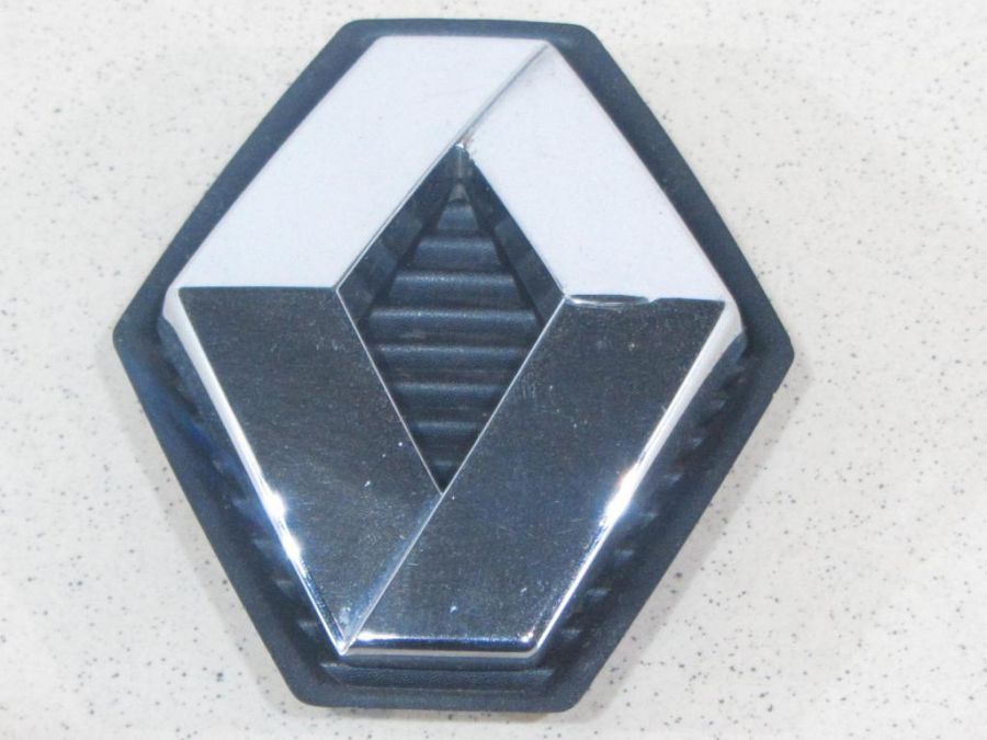 Как снять эмблему рено Эмблема Renault