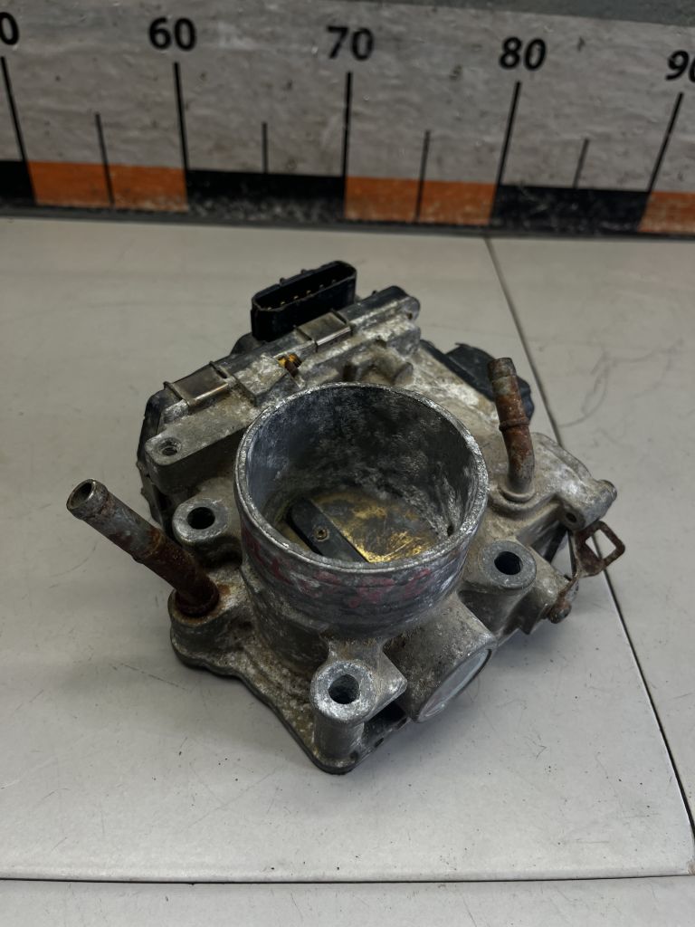 Дроссельная заслонка Honda