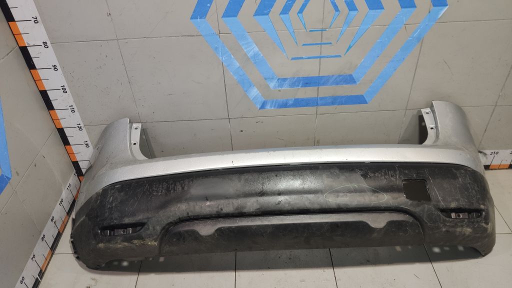 Бампер задний Nissan