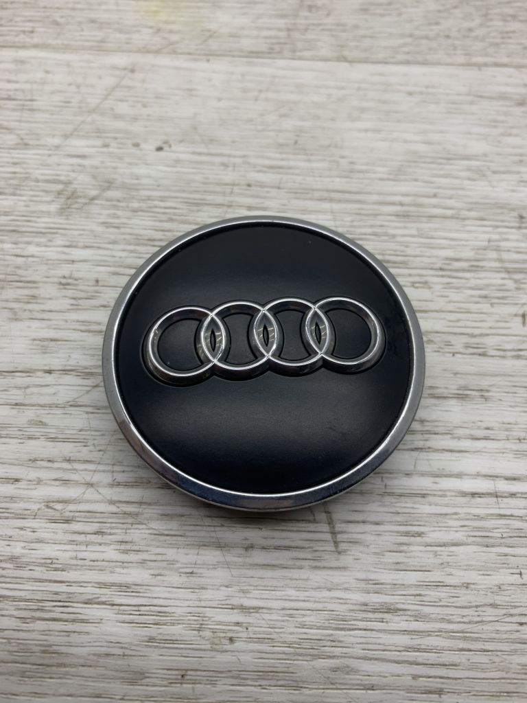 Колпачок литого диска Audi