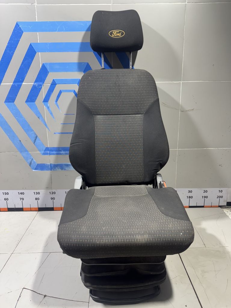 Сиденье переднее правое Ford