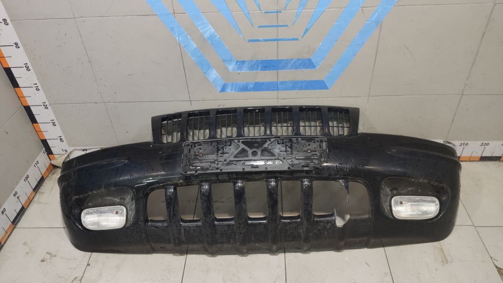 Бампер передний Jeep