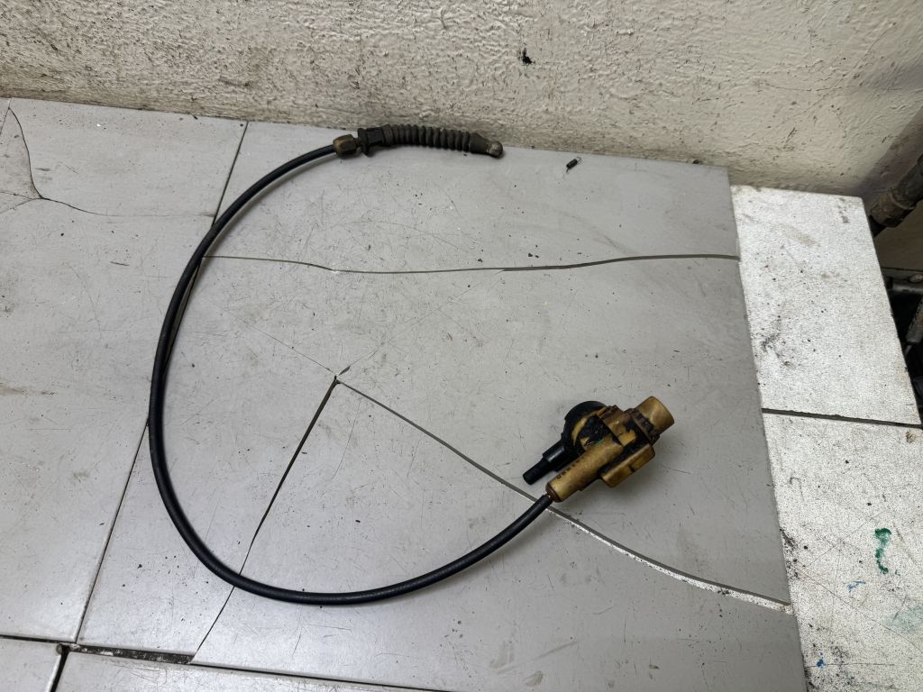 Трос газа Mercedes