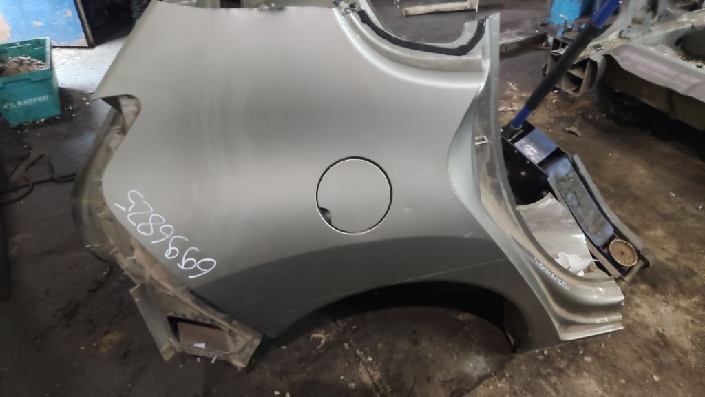 Крыло заднее правое Peugeot