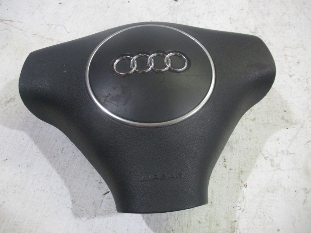 Подушка безопасности в руль Audi