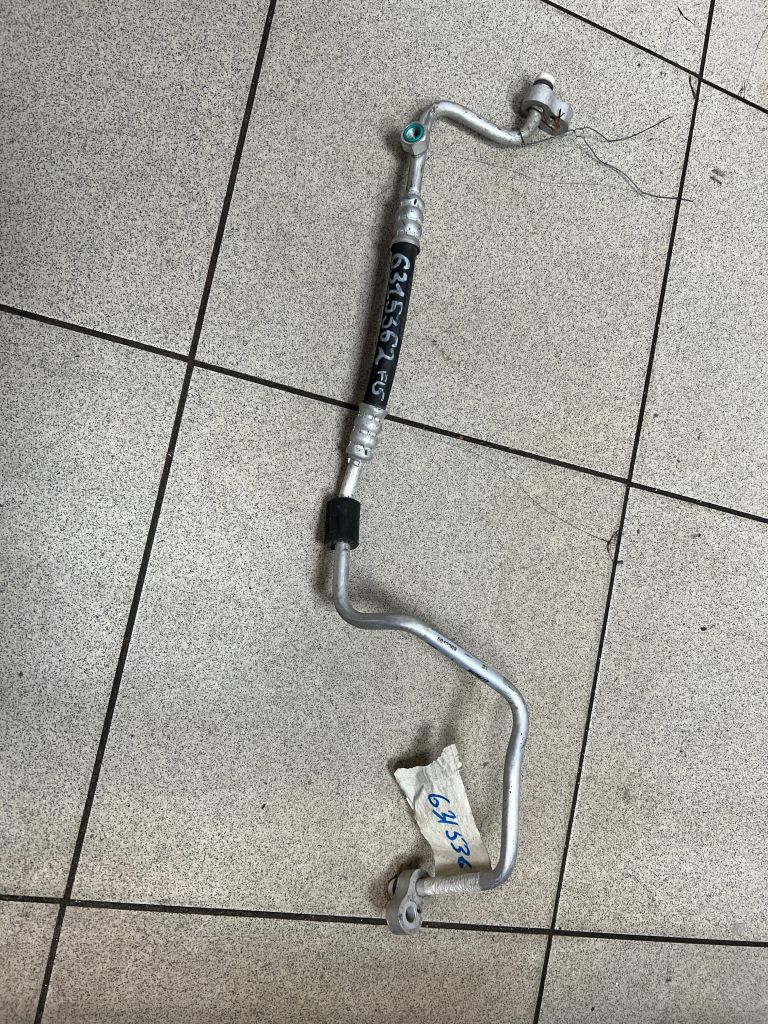 Трубка кондиционера BMW