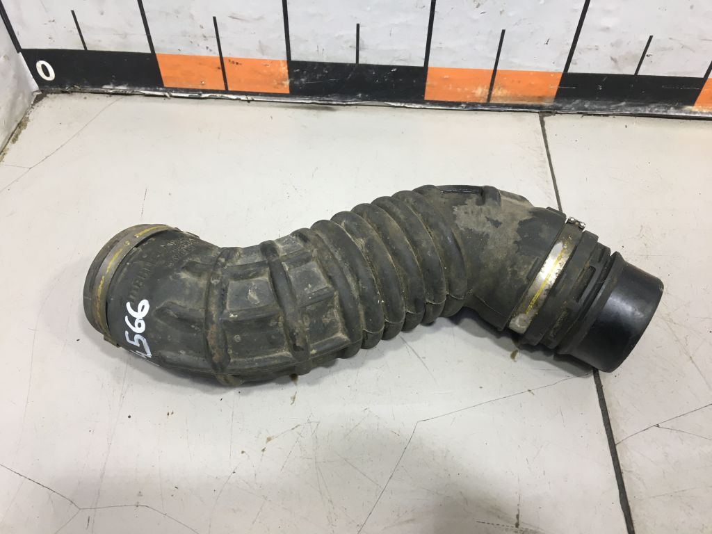 Патрубок воздушный 