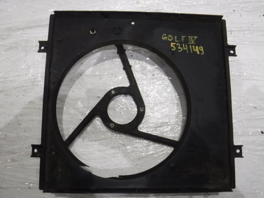 Диффузор вентилятора Skoda