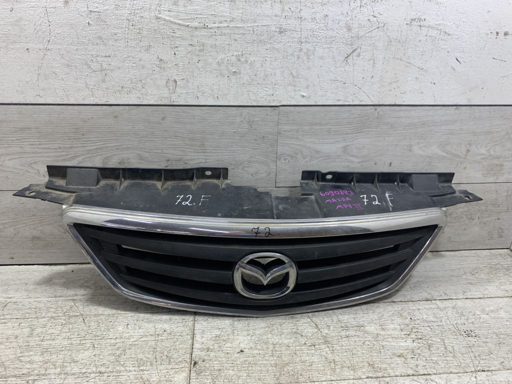 Решетка радиатора Mazda