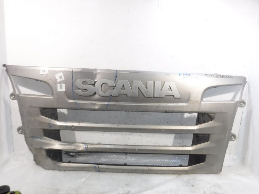 Капот Scania