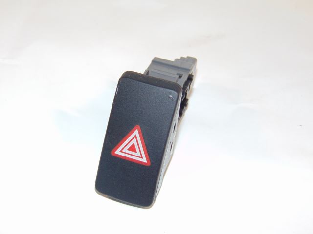 Кнопка аварийной сигнализации Toyota