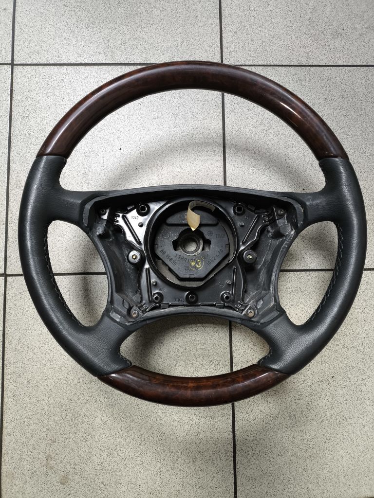 Руль Mercedes