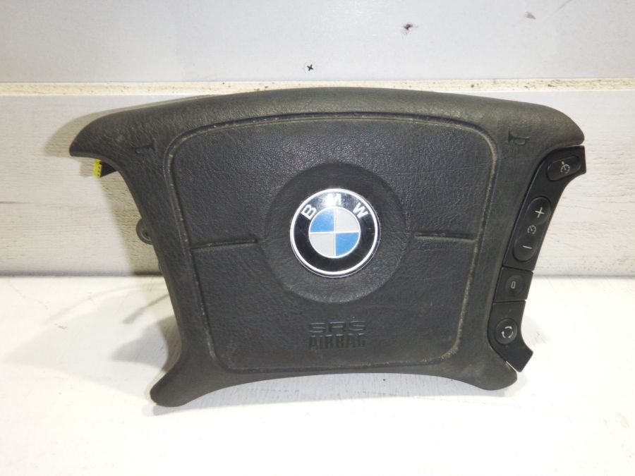 Подушка безопасности в руль BMW
