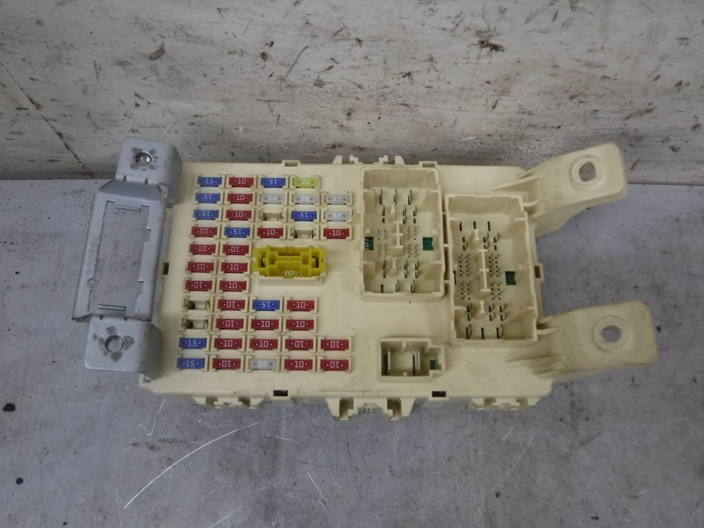 блок предохранителей хендай солярис 2017