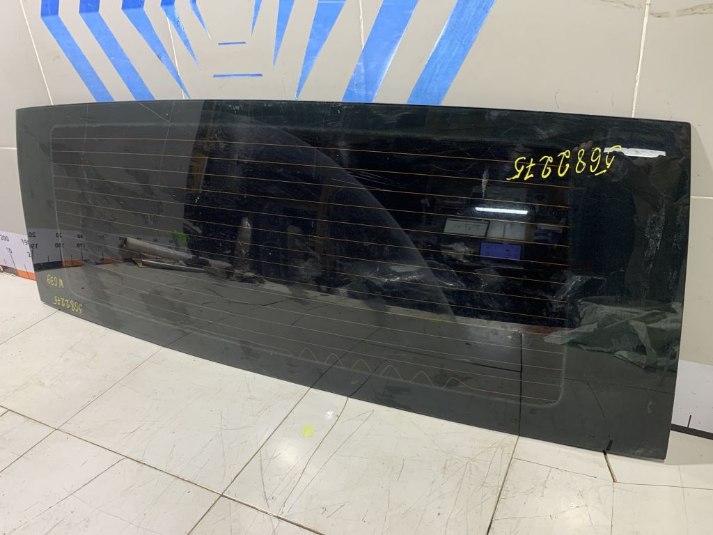 Стекло заднее Mercedes