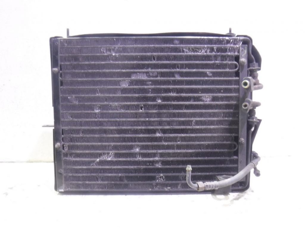 Радиатор кондиционера Iveco