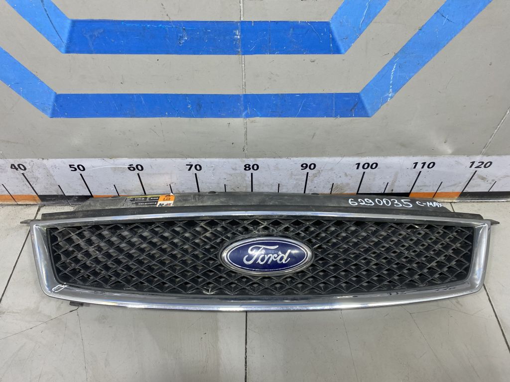 Решетка радиатора Ford