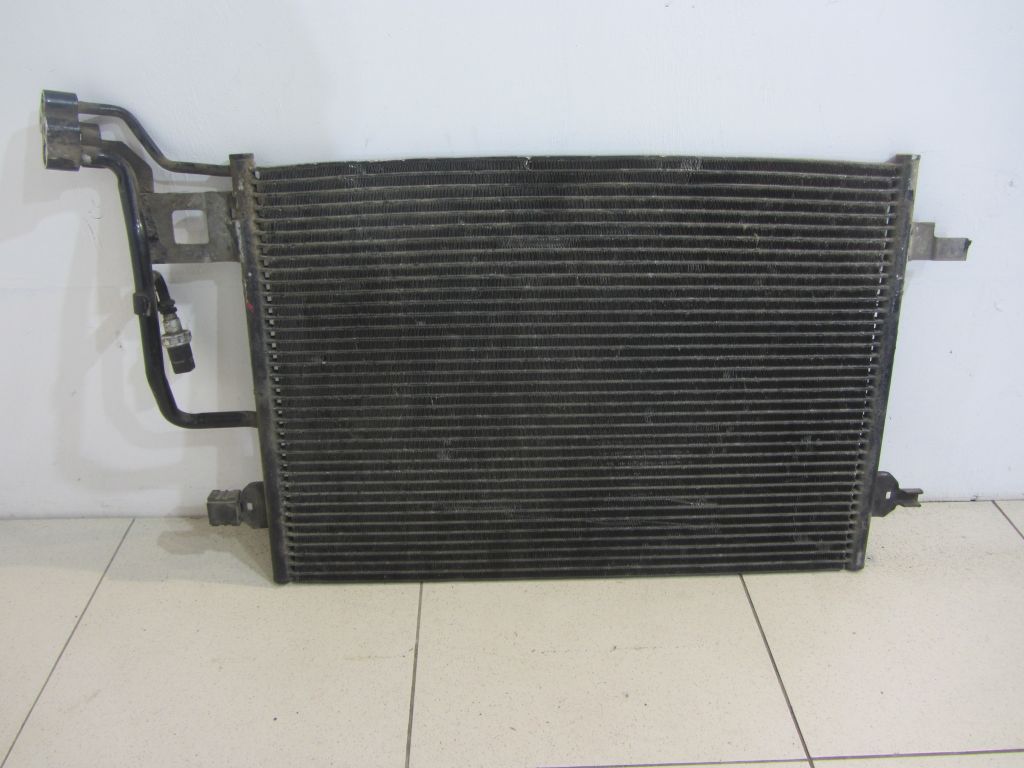 Радиатор кондиционера Volkswagen