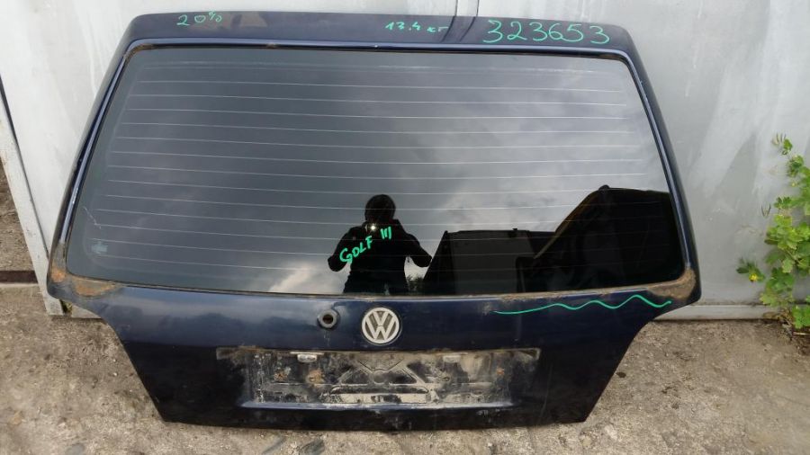 Дверь багажника Volkswagen