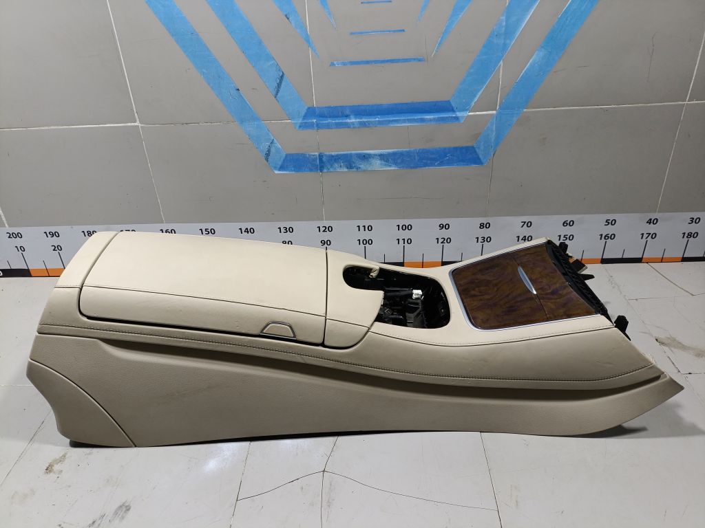 Подлокотник Mercedes