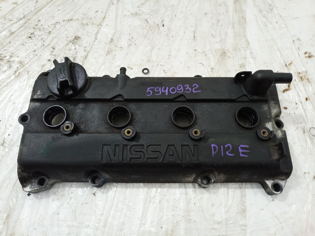 Крышка клапанная Nissan
