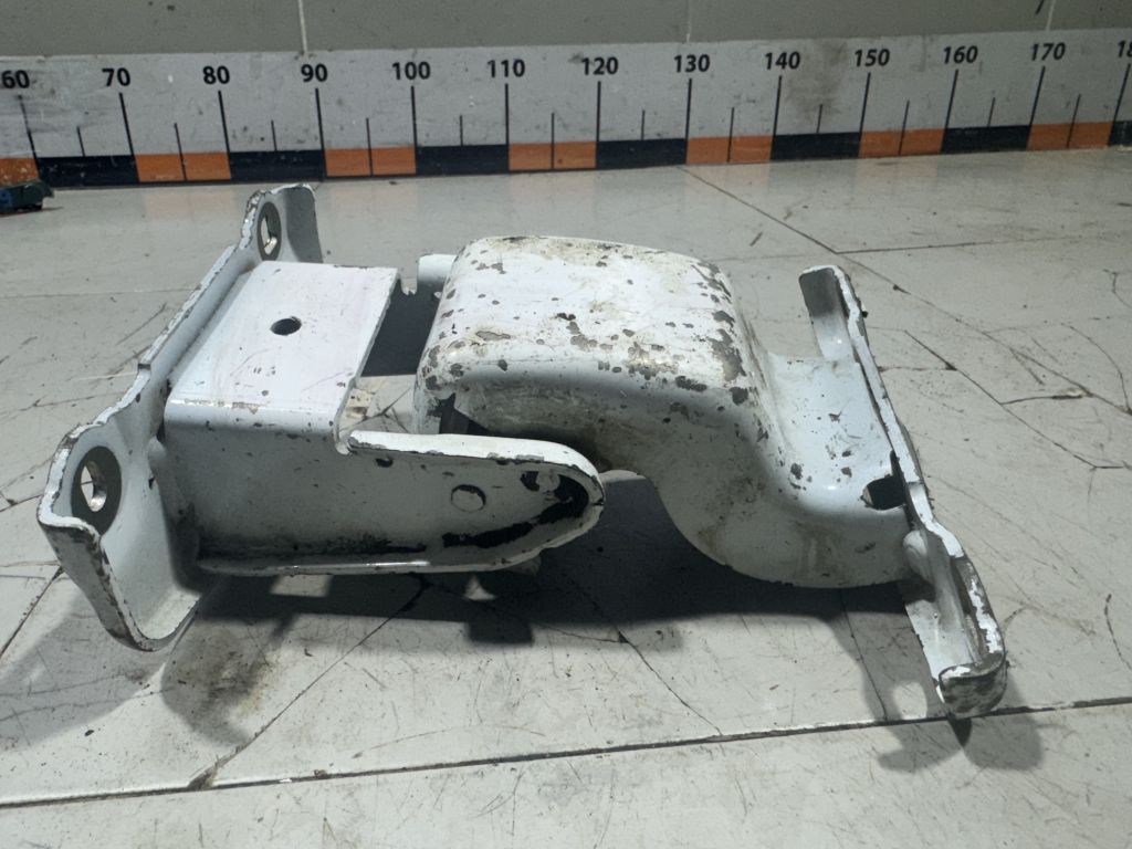 Петля двери задней Opel