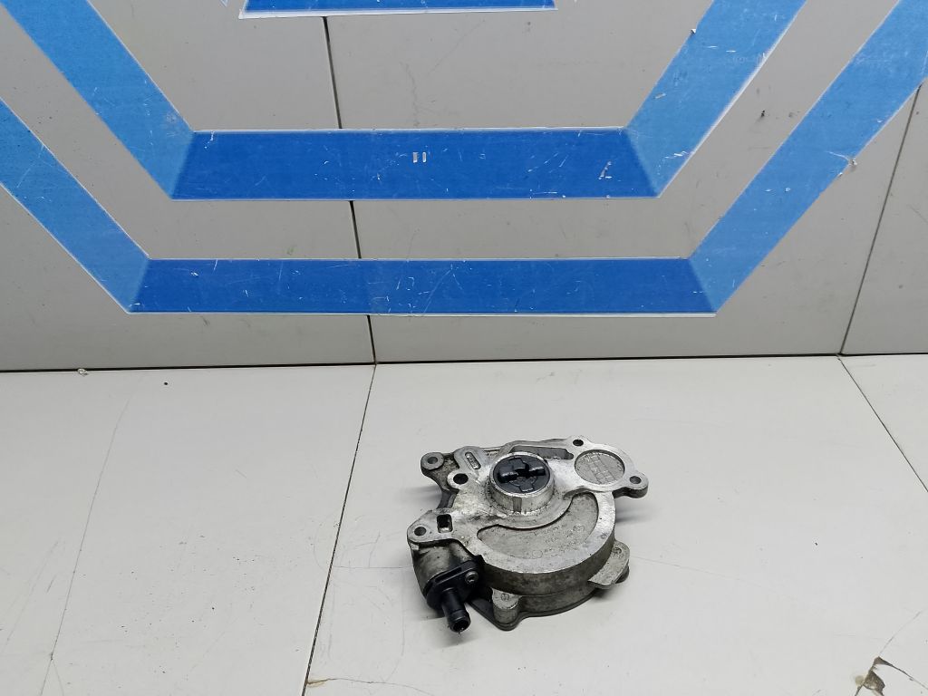 Вакуумный насос двигателя Volkswagen