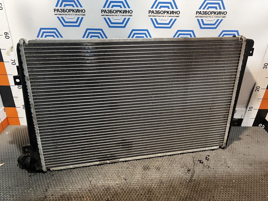 Радиатор основной Audi