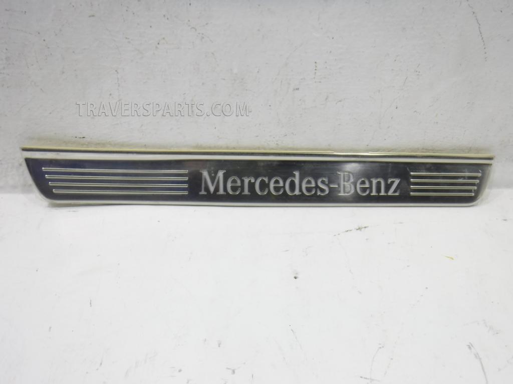 Накладка на порог внутренняя Mercedes