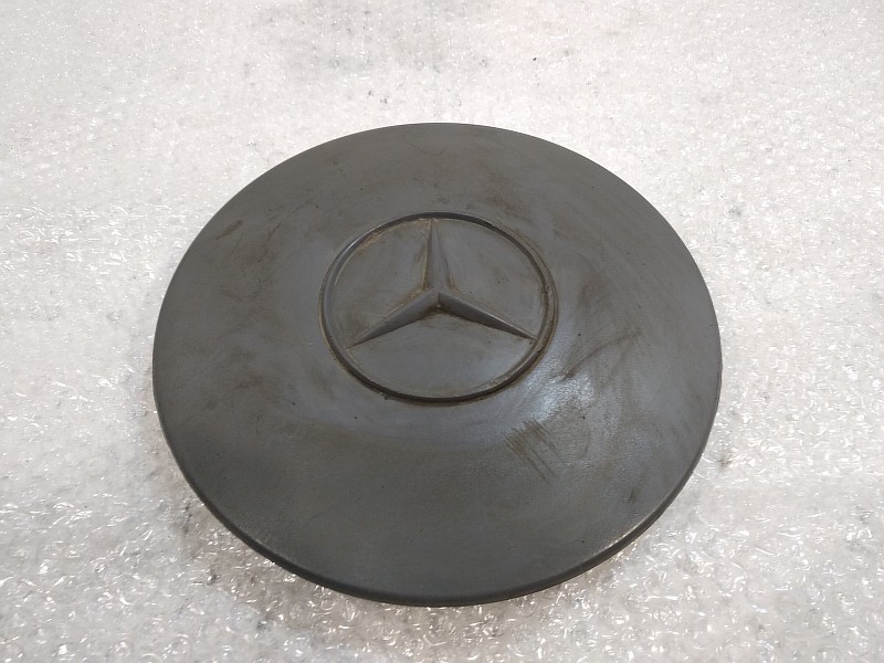 Колпачок литого диска Mercedes